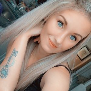 Meet your Posher, Regina